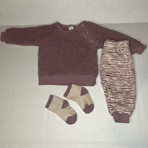 PL: Baby Cozy Sweater Set w/ Thick socks